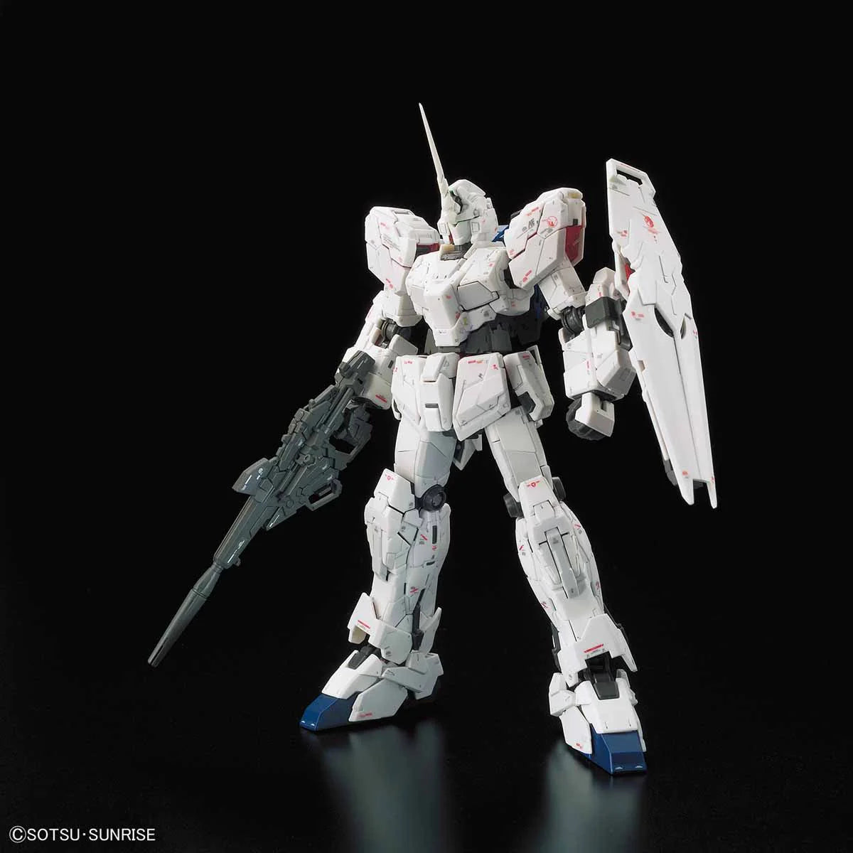 Bandai RG Gundam Unicorn Real Grade 1:144 Scale Model Kit