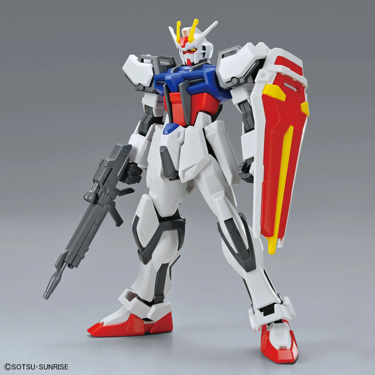 Bandai Gundam 1/144 Entry Grade GAT-X105 Strike Gundam Model Kit