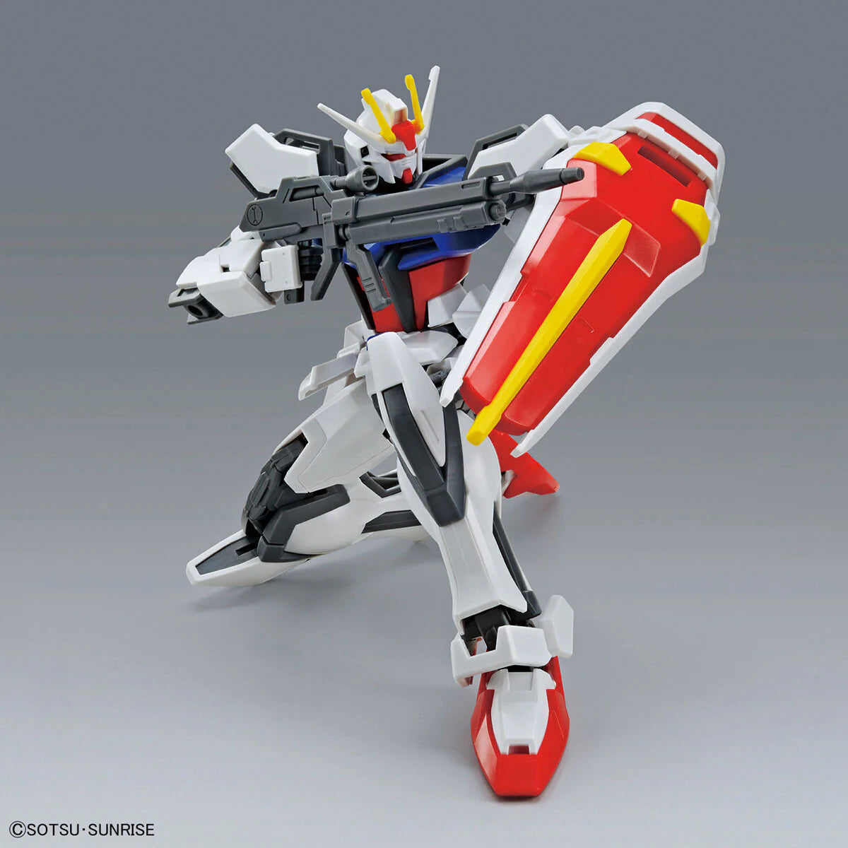 Bandai Gundam 1/144 Entry Grade GAT-X105 Strike Gundam Model Kit